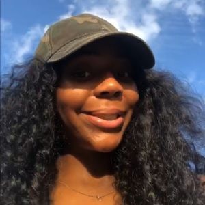 Meet your Posher, Royion